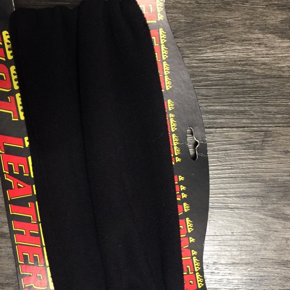 Fleece Neck Warmer NWT - Picture 2 of 4